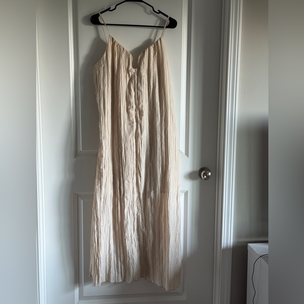 H&M‎ Edition Crinkle Midi Dress in Ivory, Sz S Loose fit New with imperfections. - Picture 4 of 12